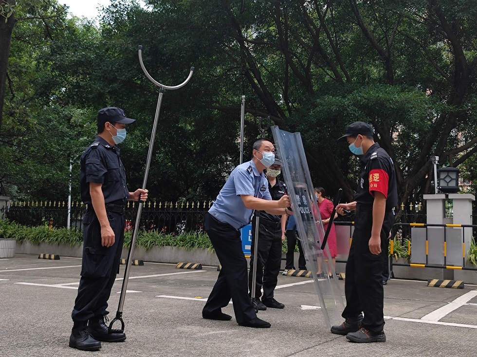 基督教深圳堂举行联合反恐应急演练