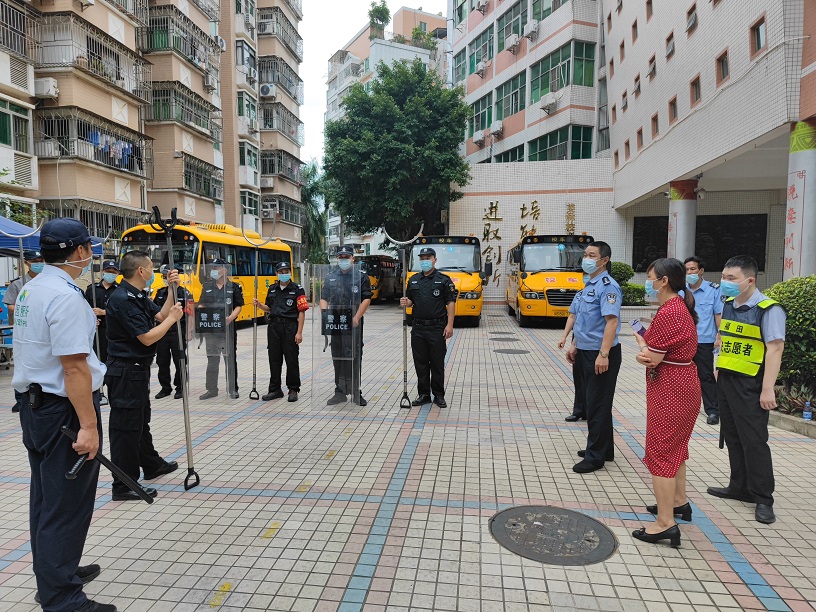 基督教深圳堂举行联合反恐应急演练
