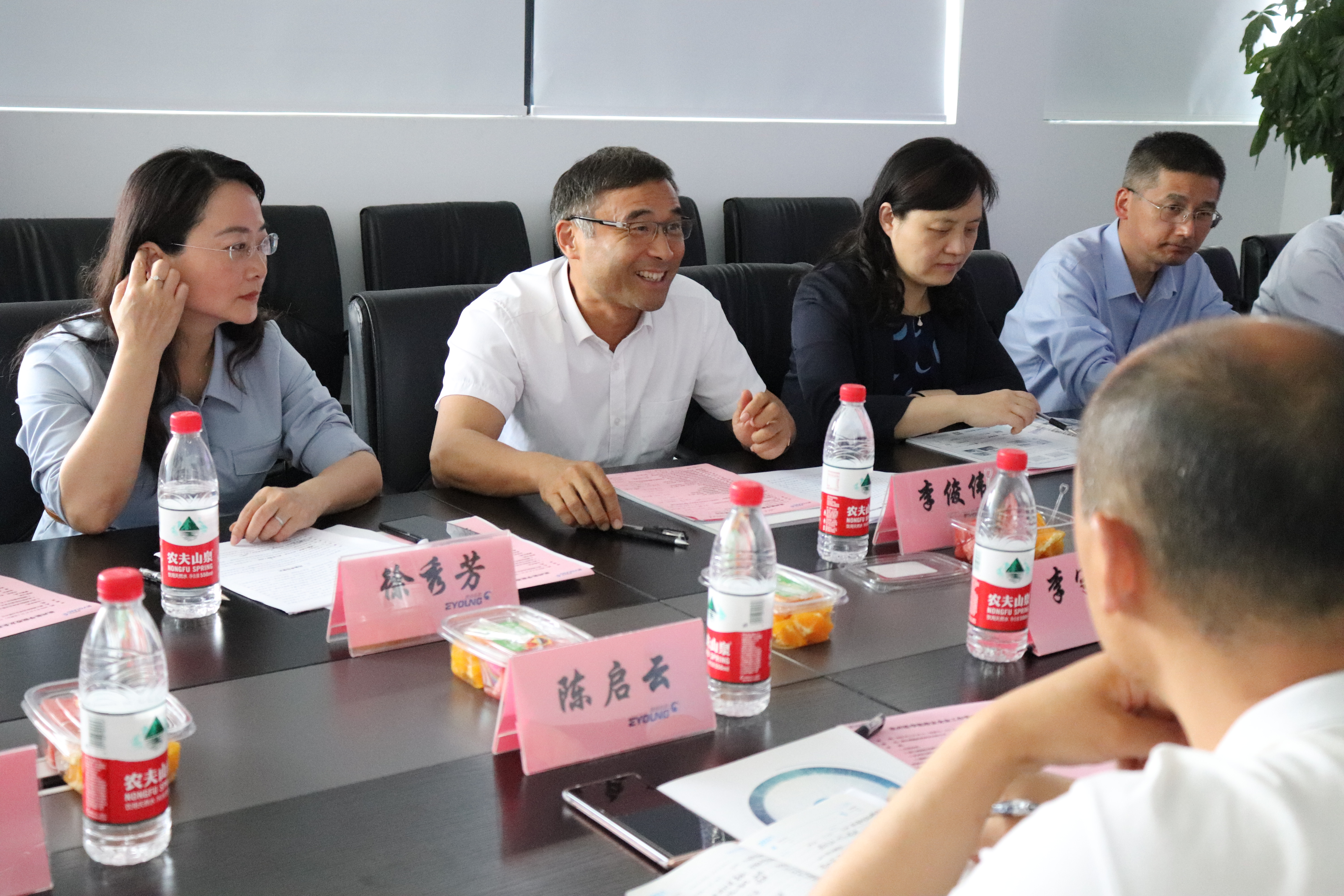 杭州医学院党委副书记李俊伟教授一行莅临鹰旸医药