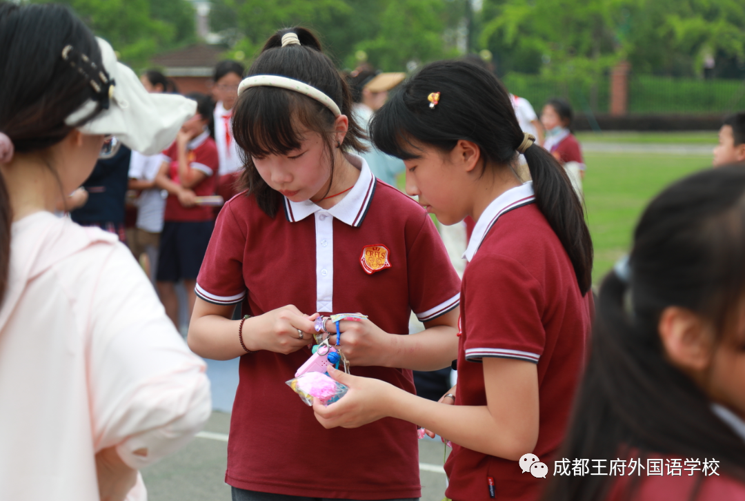 跳蚤小市场，快乐大成长——成都王府举行欢乐六一跳蚤市场活动