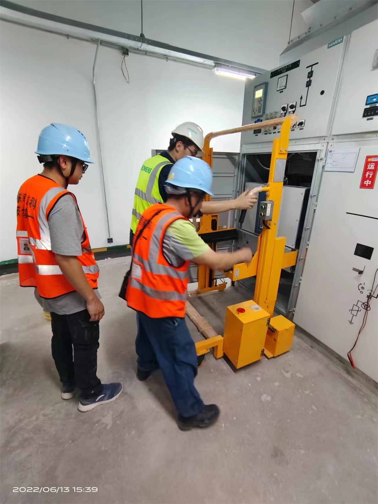 广州华星光电t9项目变电所安装工程