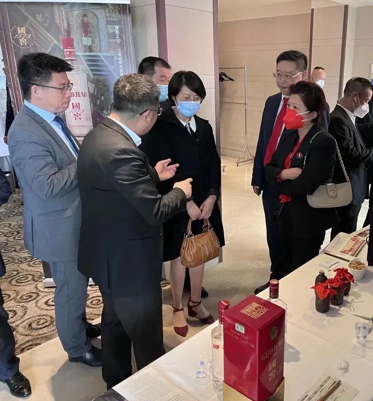 醉美全球|凝结华人精神 泸州老窖助力欧洲华侨华人盛典 醉美全球|凝结华人精神 泸州老窖助力欧洲华侨华人盛典