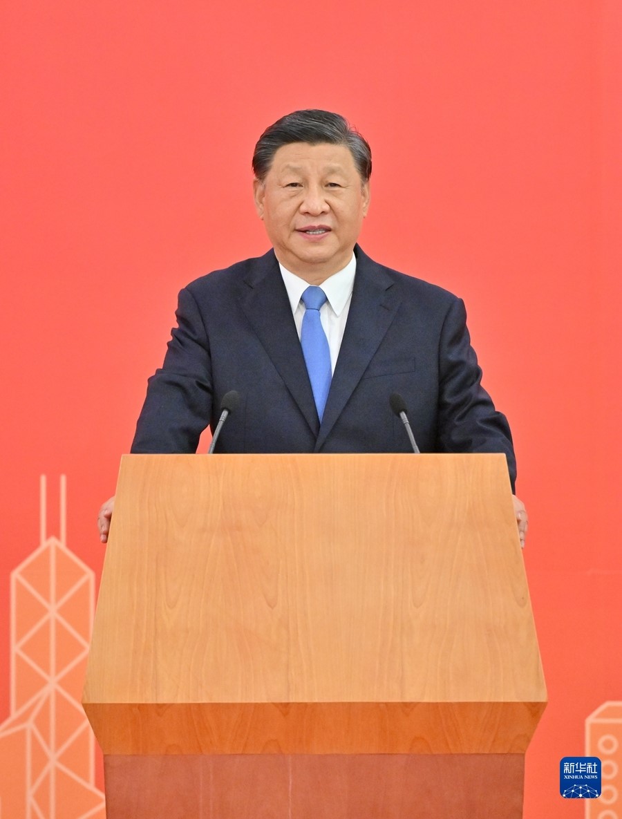 出席庆祝香港回归祖国25周年大会暨香港特别行政区第六届政府就职典礼并对香港进行视察 习近平抵达香港 香港特别行政区行政长官林郑月娥等前往高铁西九龙站迎接 出席庆祝香港回归祖国25周年大会暨香港特别行政区第六届政府就职典礼并对香港进行视察 习近平抵达香港 香港特别行政区行政长官林郑月娥等前往高铁西九龙站迎接
