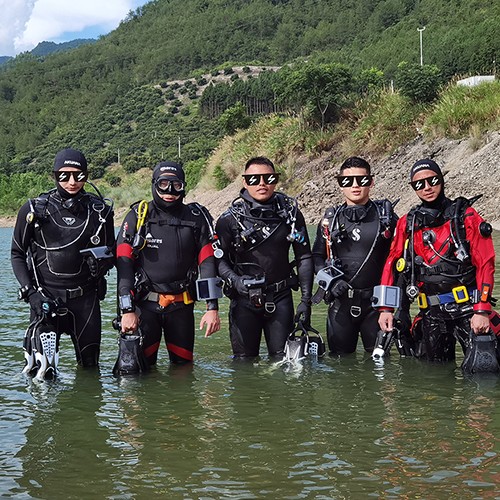 Ocean Plan Participated in Diving Training of Special Police