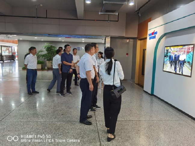 中铝国际党委委员、副总裁毕效革到公司调研指导