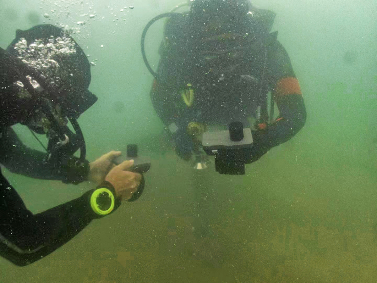 Underwater navigation and underwater communication