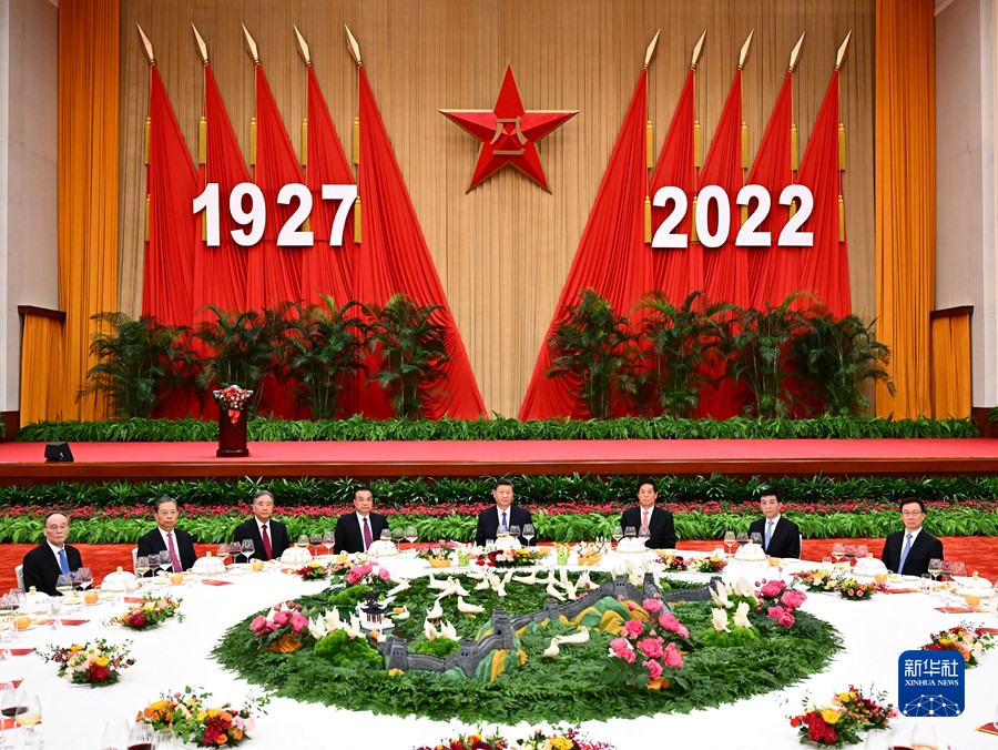 国防部举行盛大招待会 热烈庆祝中国人民解放军建军95周年 国防部举行盛大招待会 热烈庆祝中国人民解放军建军95周年