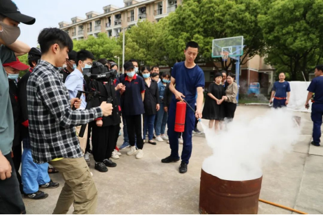 筑牢校园安全门，防患于未“燃” —— “5·12”防灾减灾日系列活动