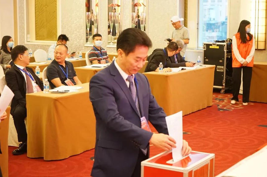 广东省现代服务业联合会换届大会暨第三届理事会会长就职典礼圆满落幕! 广东省现代服务业联合会换届大会暨第三届理事会会长就职典礼圆满落幕!