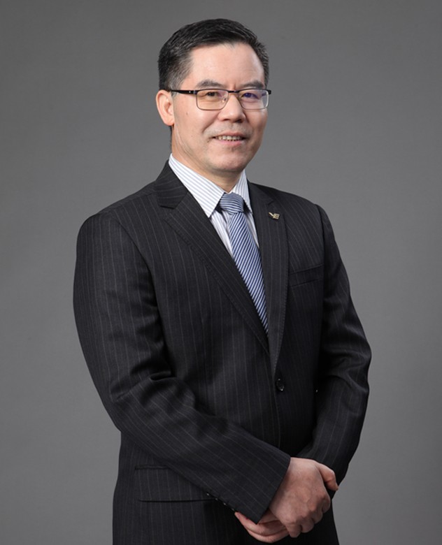 Mr He Baiqing (Assistant Director of Management Committee of YUEXIU Group , Secretary of the Party Committee ，Deputy Chairman and General Manager of Yuexiu Transport) 