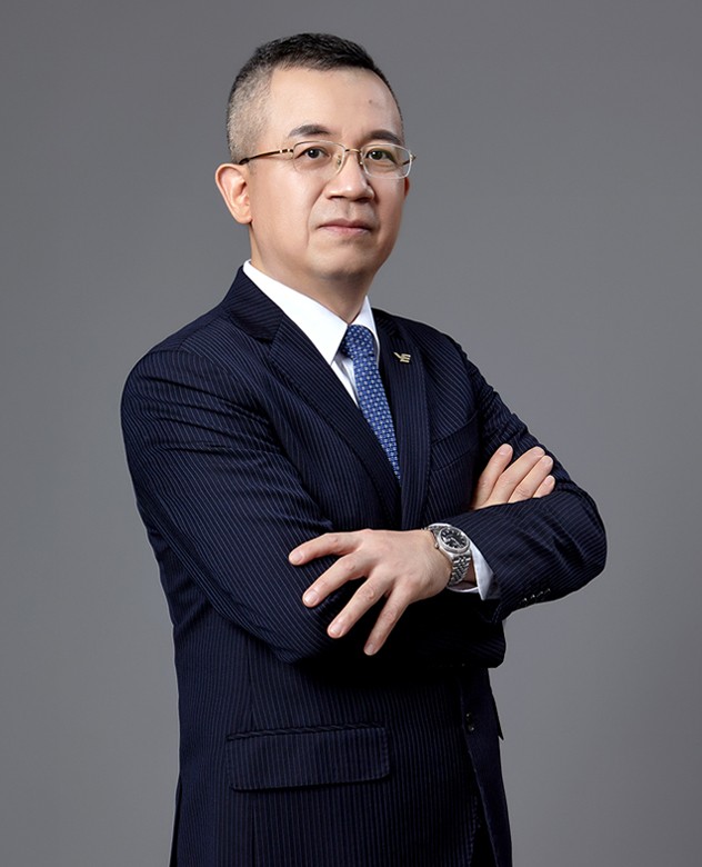 李鋒先生（越秀集團首席資本運營官，越秀交通董事長）