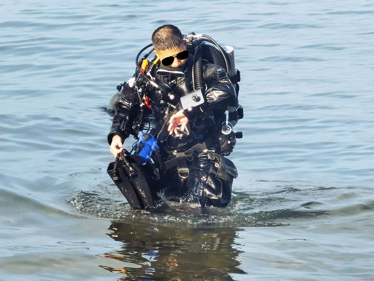 Police diving dive navigation computer