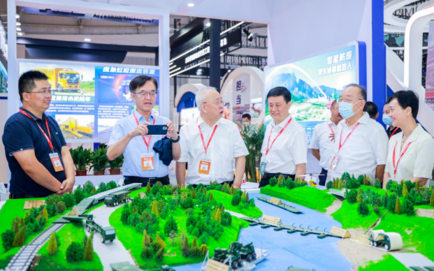 中船应急成功“圈粉”第二届武汉国际应急安全博览会