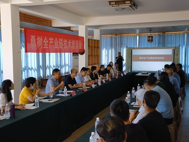 科技助力产业, 把论文写在大地上 科技助力产业, 把论文写在大地上