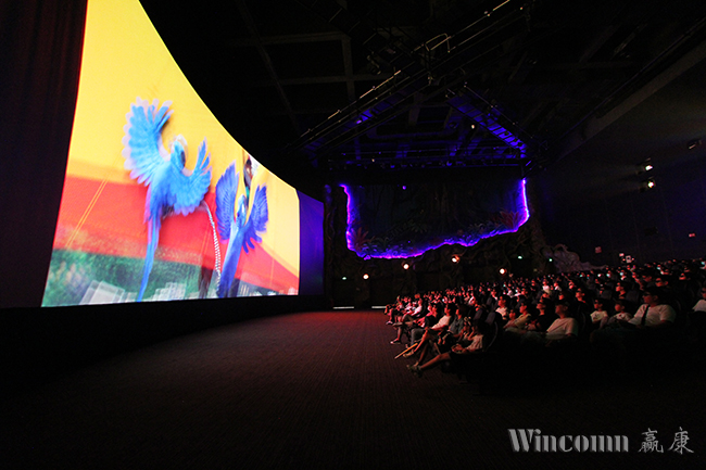 Wincomn won two awards in China's large screen projection indust