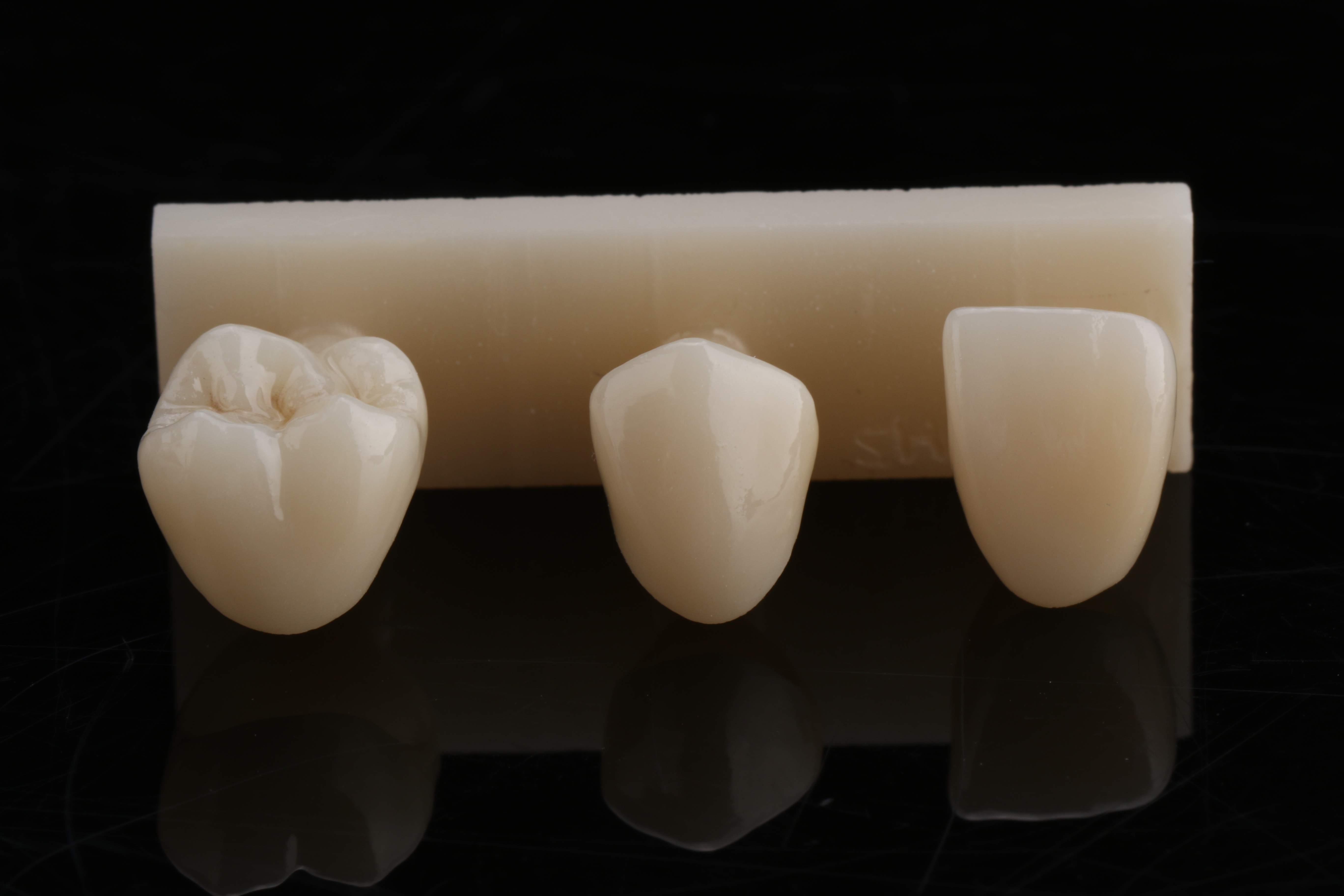 XTCERA SHT Multilayer Zirconia Blanks XTCERA SHT Multilayer Zirconia Blanks