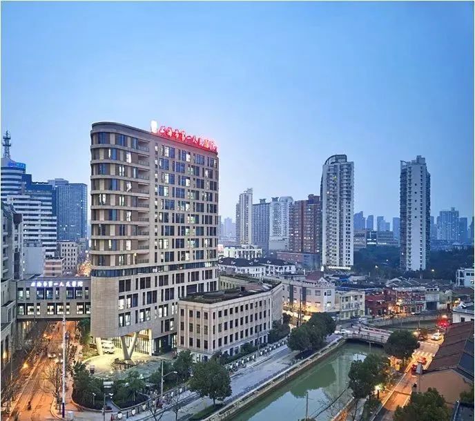 综合医院改扩建目落脚新老建筑的共生（一）|上海市第一人民医院