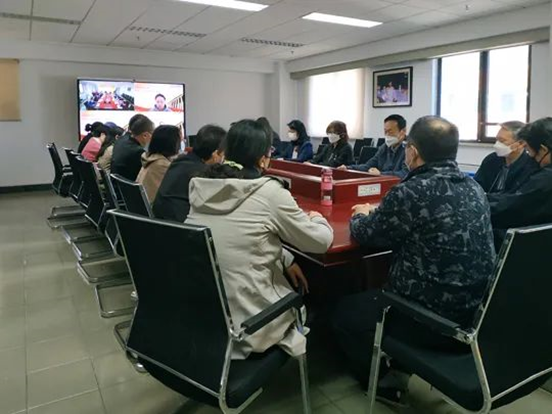 电影界积极组织认真学习领会党的二十大精神