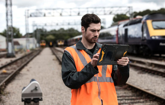 坚固型平板电脑助力铁路行业提高运营效率