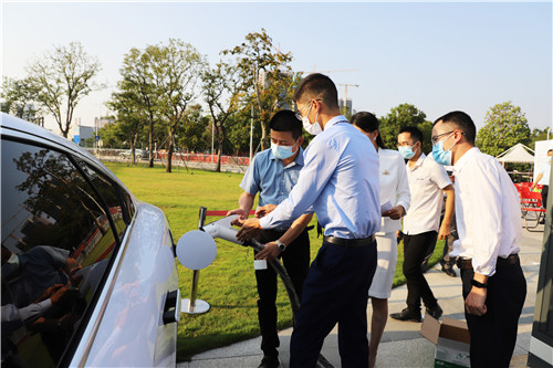 光明國(guó)際汽車城：扎實(shí)推進(jìn)充電設(shè)施建設(shè)，為綠色出行賦能