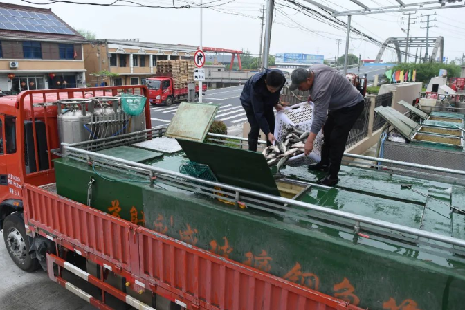 包振民、陈松林、刘家寿：怎样向江河湖海要食物