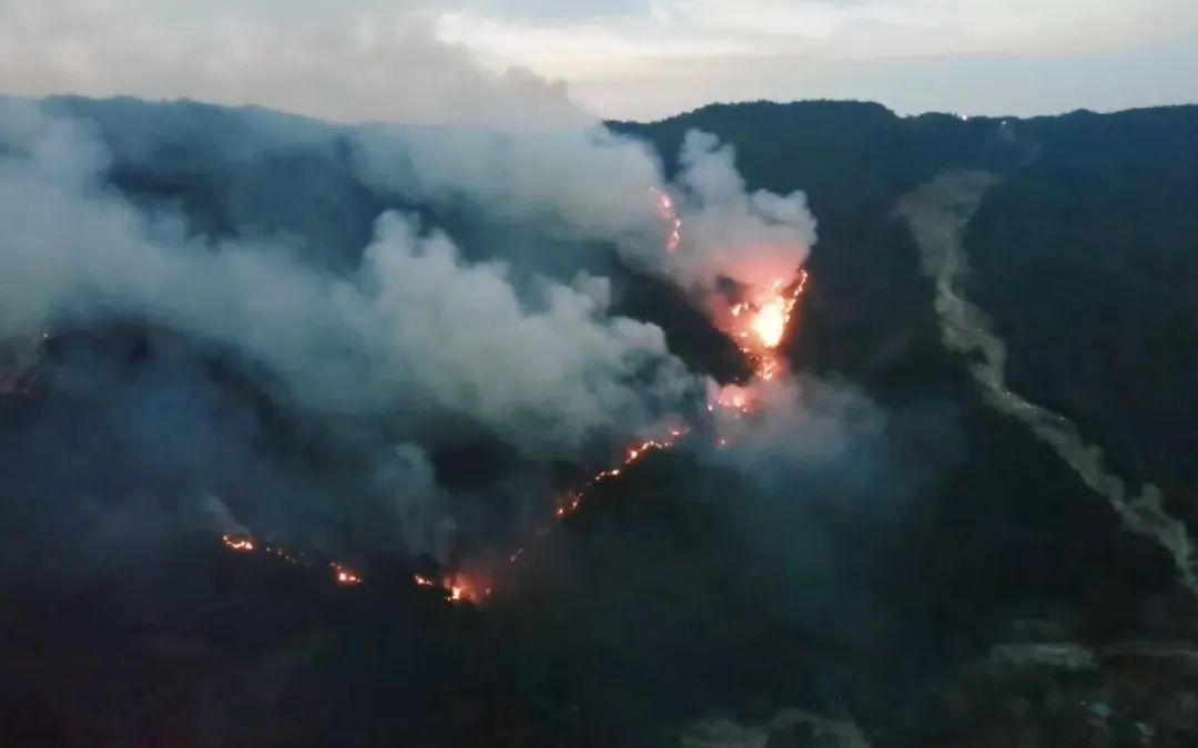 自然灾害频发，无人机助力开展山火、山洪灾害救援