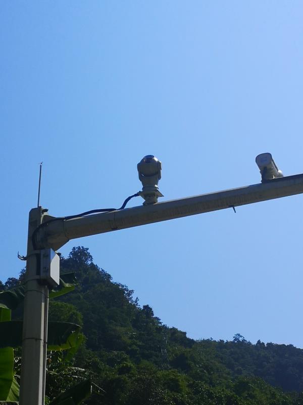 城市道路监控双光谱云台摄像机