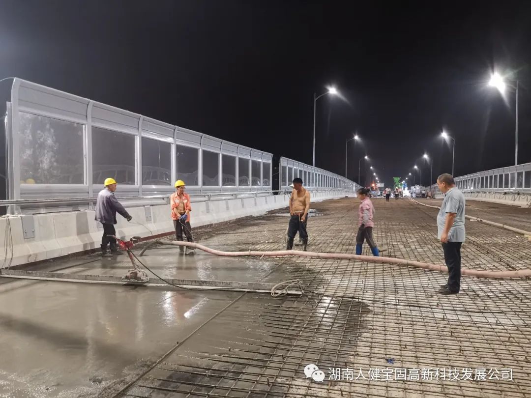 山西临汾五一路快速通道（东段）桥面铺装施工任务圆满完成