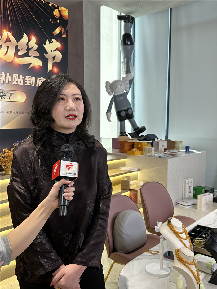矿姐来了“50万粉丝节”,单场GMV破千万!!! 矿姐来了“50万粉丝节”,单场GMV破千万!!!