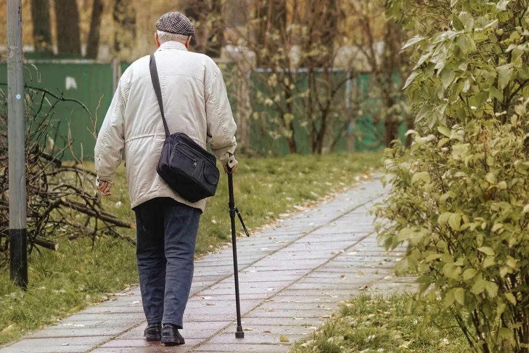 姥爷想把房产留给孝顺外孙，外孙不是法定继承人怎么办？