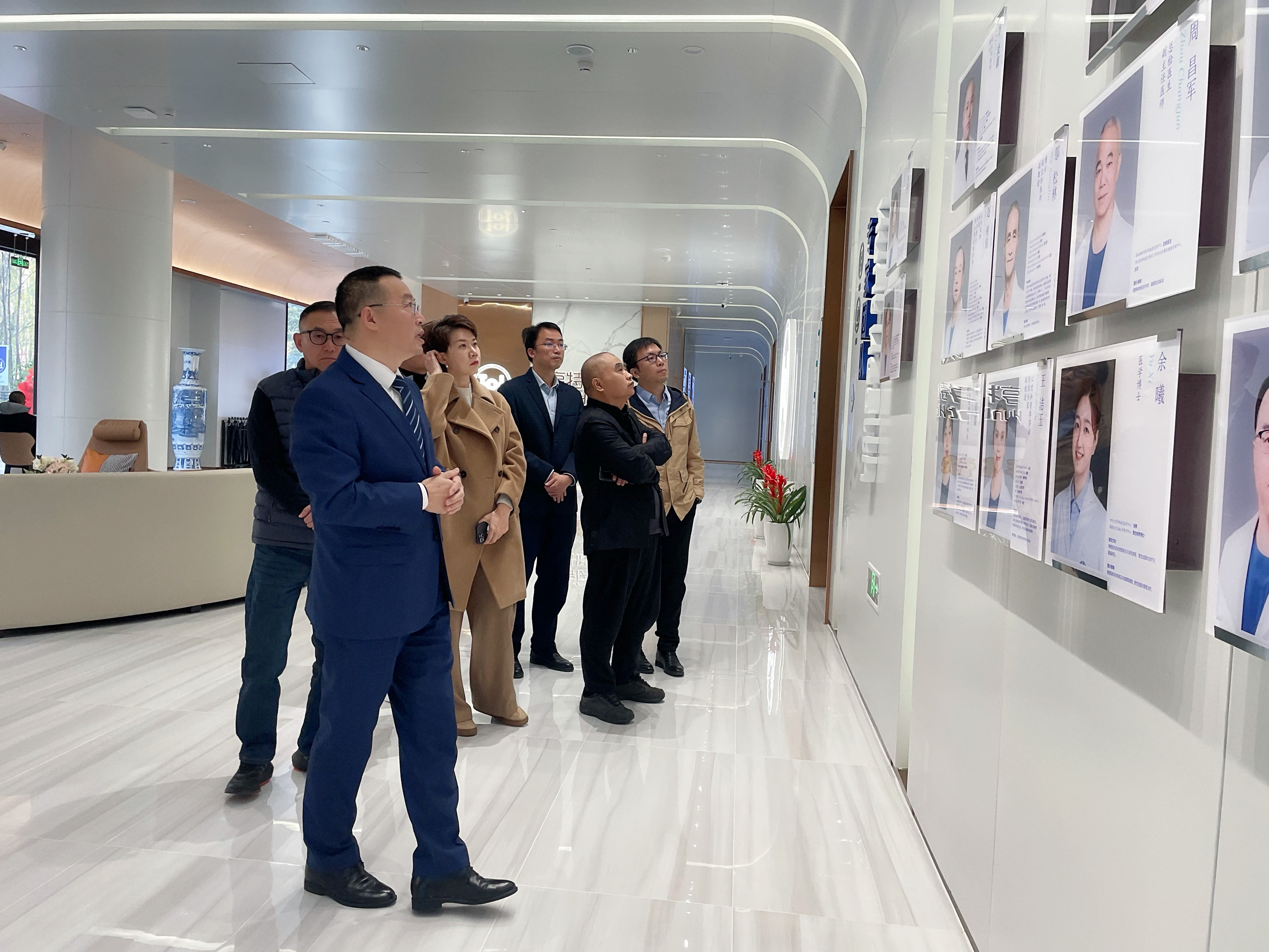欢迎中欧校友AMP俱乐部四川分会莅临我院游学参访 欢迎中欧校友AMP俱乐部四川分会莅临我院游学参访