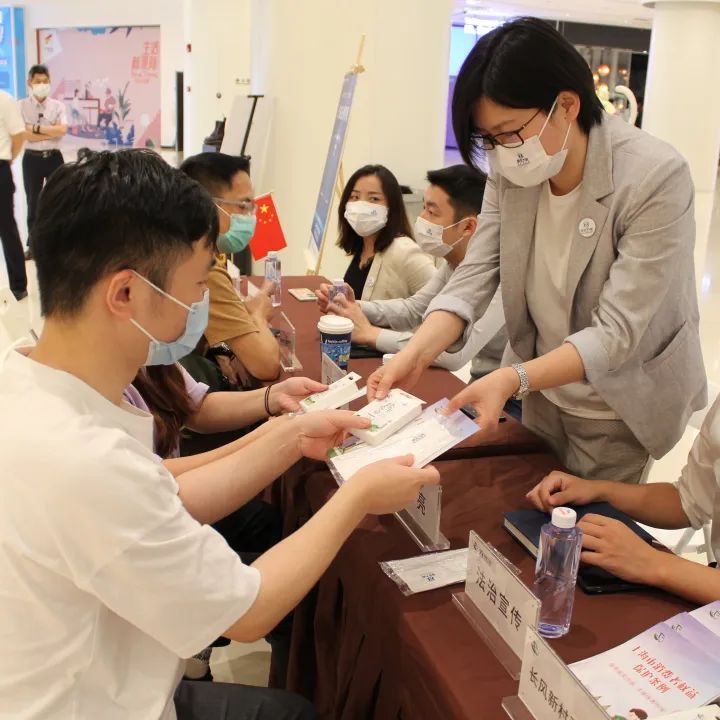 共沐法治之光,“普”法走进商圈 | 长风新村司法所&普世万联律所首场商圈公益法律咨询圆满举办 共沐法治之光,“普”法走进商圈 | 长风新村司法所&普世万联律所首场商圈公益法律咨询圆满举办