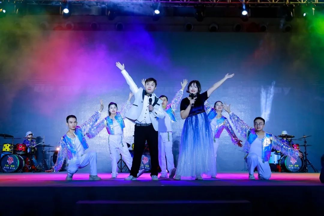 你就是光 | 桂林南藥年度頒獎典禮暨2023年新春聯歡演唱會圓滿舉行