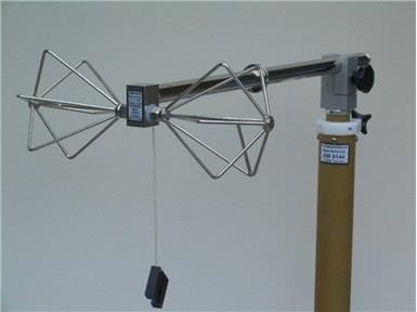 VHF-UHF 雙錐寬帶天線 UBA 9116 VHF-UHF 雙錐寬帶天線 UBA 9116