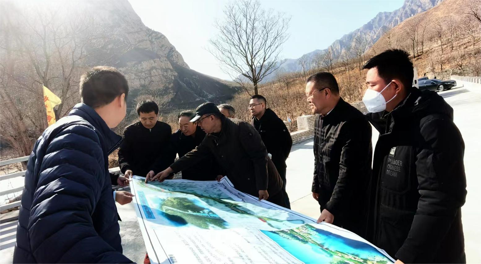 總部第七黨支部開展“丈量母親河,共繪新藍圖”主題黨日活動 總部第七黨支部開展“丈量母親河,共繪新藍圖”主題黨日活動