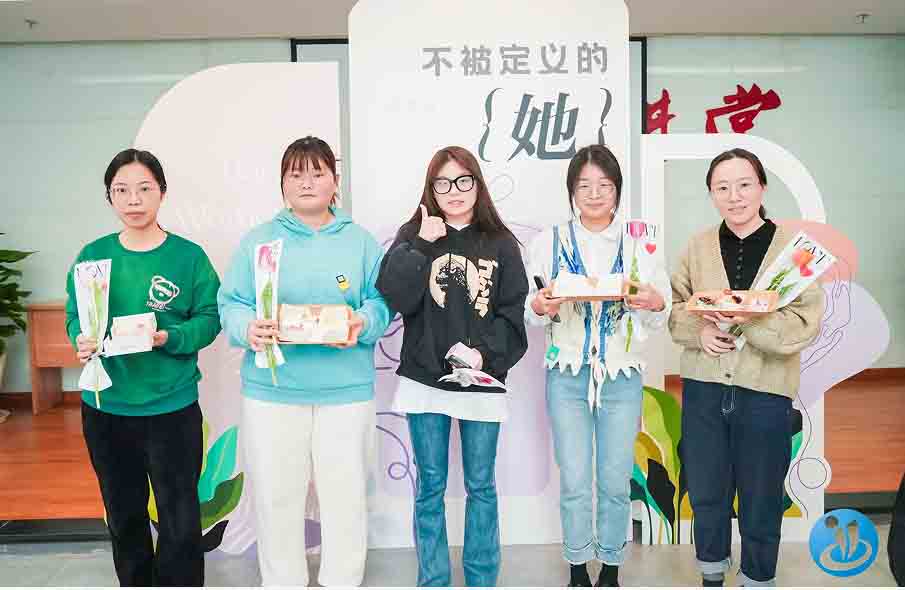 “香”遇最美时光 ——女神节香薰DIY手工沙龙活动