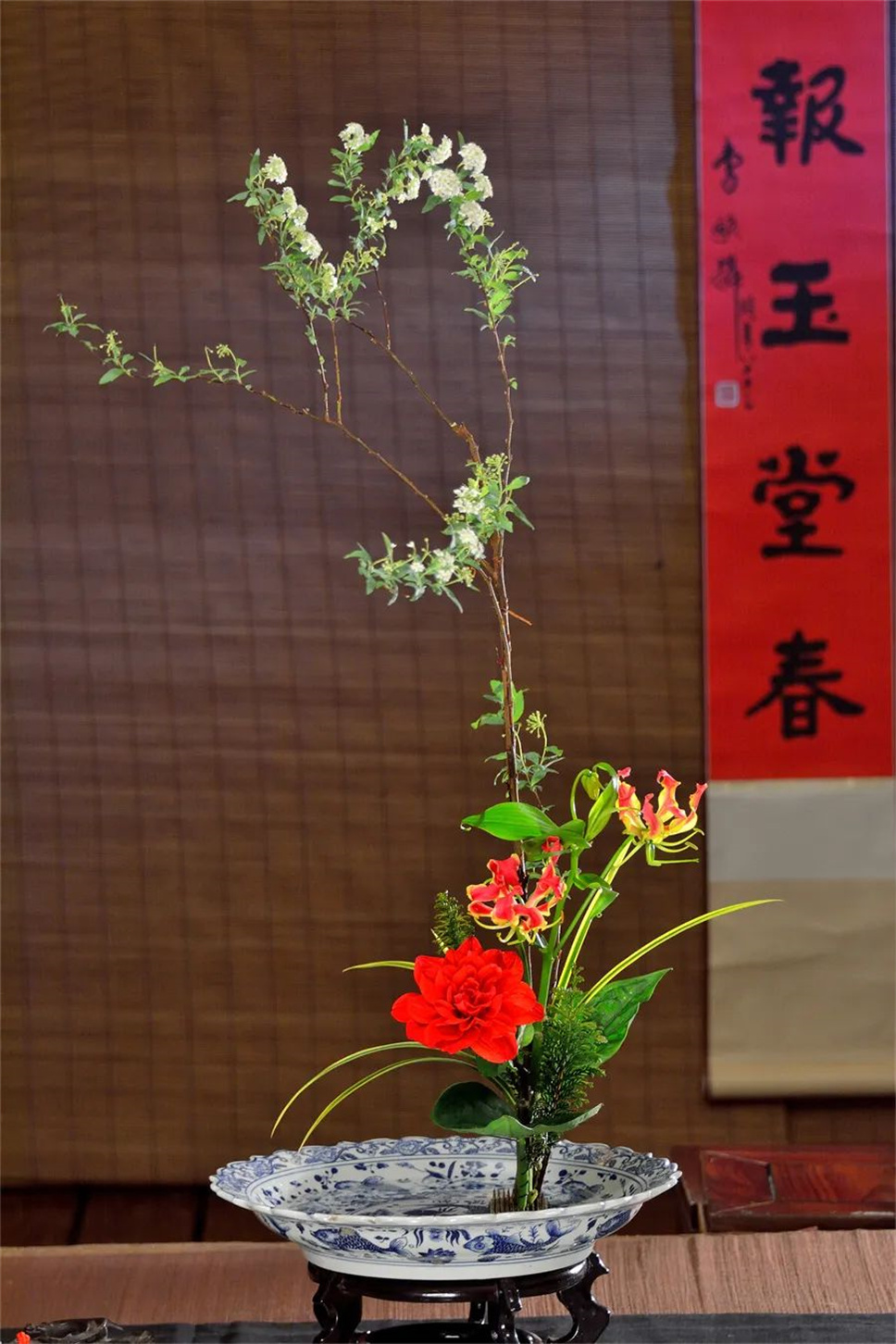 【采薇专栏】春分插花：千花百卉争明媚，莫负今朝半春光