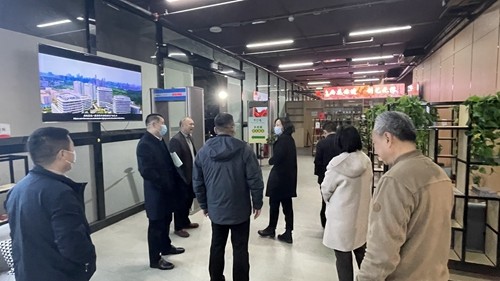 雨花台区领导至南京南站旅游集散中心开展调研