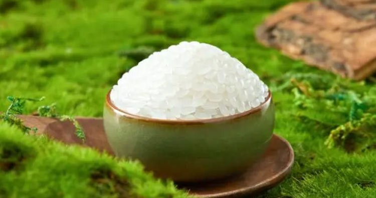 获东北大米行业销量认证，十月稻田如何能成为产业典范？