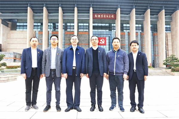 何柏青书记带队前往浙江开展交流调研
