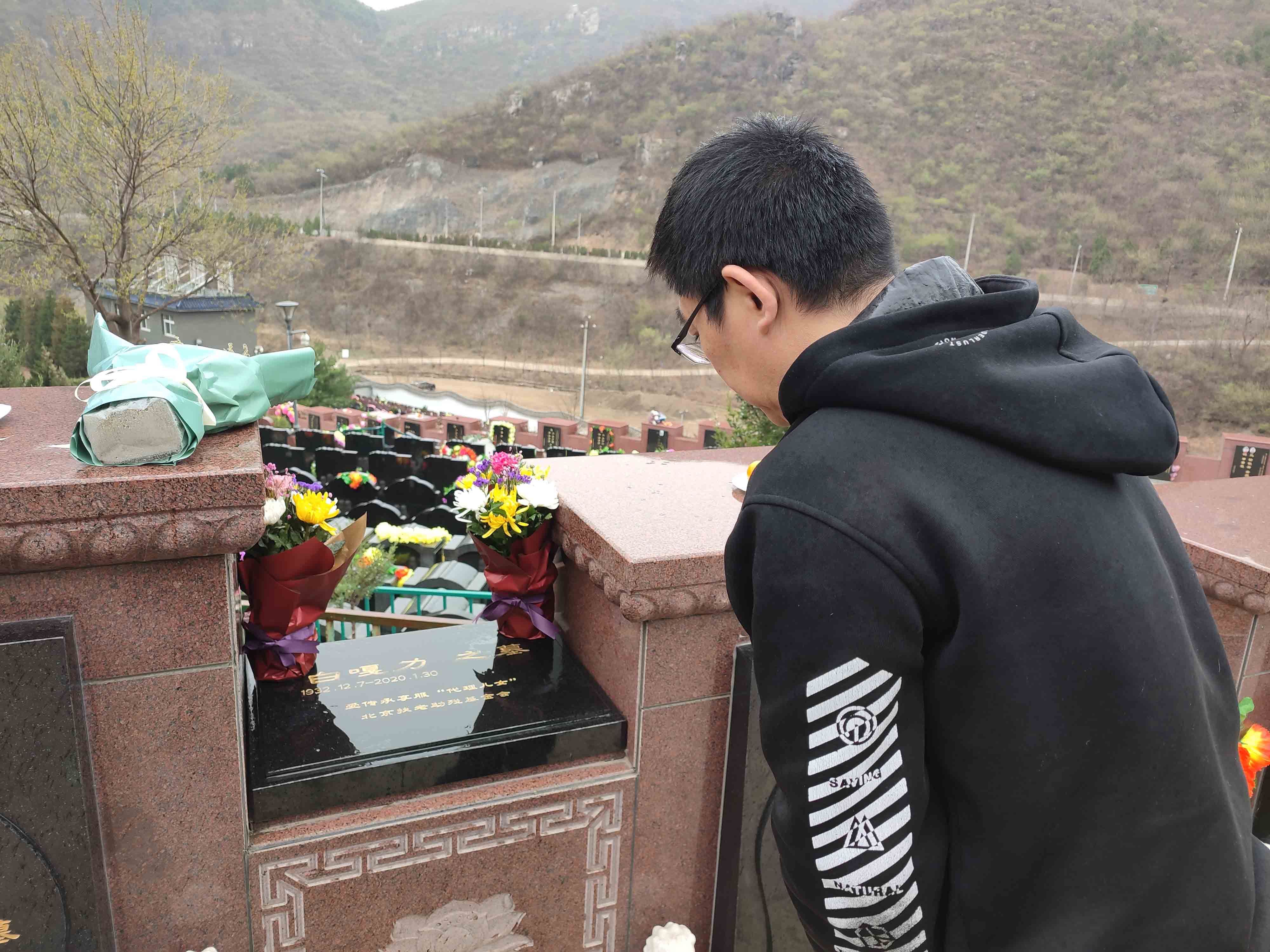 清明寄哀思|对特殊家庭老人的关爱，跨越生死，从未止步