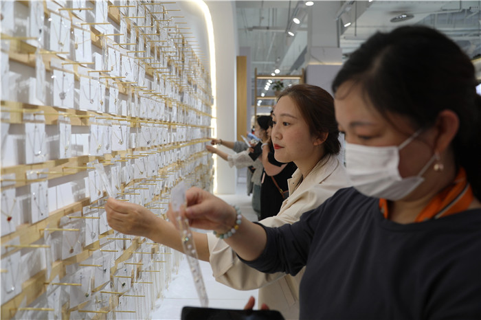 2023第二届中国济源·国际白银文化博览会白银产业签约项目19个,投资31.75亿 2023第二届中国济源·国际白银文化博览会白银产业签约项目19个,投资31.75亿