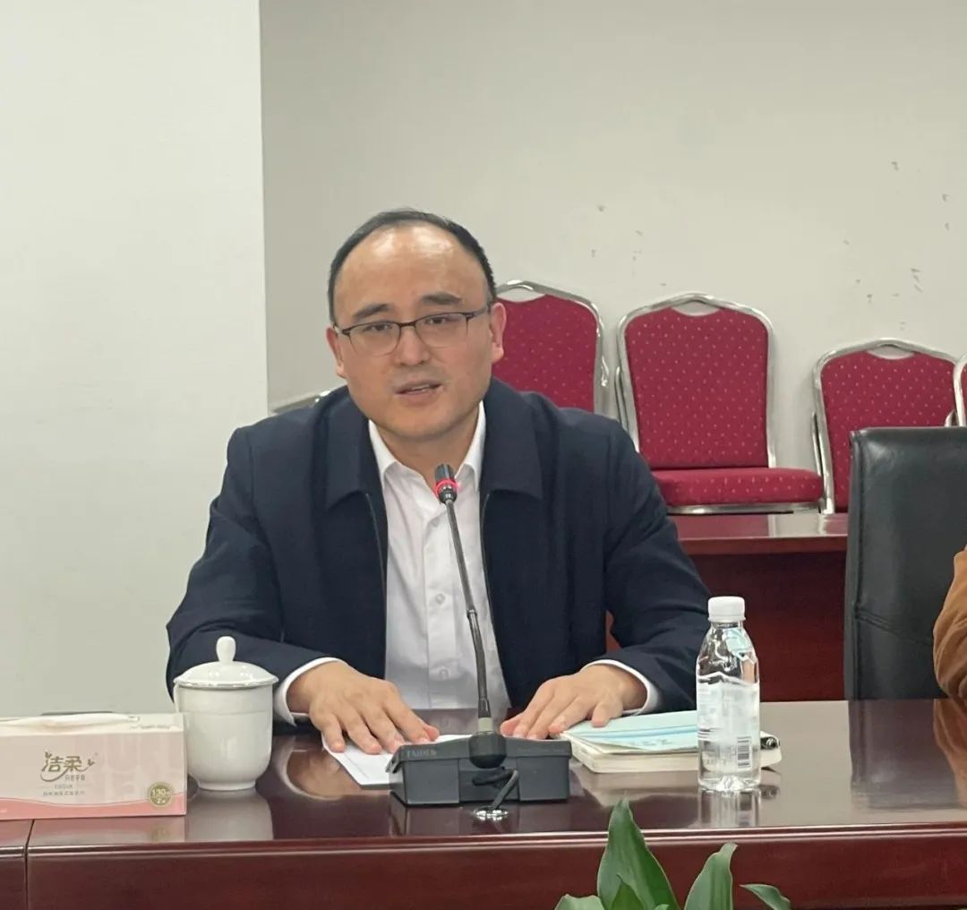 梅春雷同志当选深圳市集装箱运输协会会长