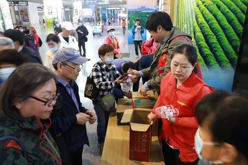 南京旅游集散中心開展安全文明旅游宣傳活動