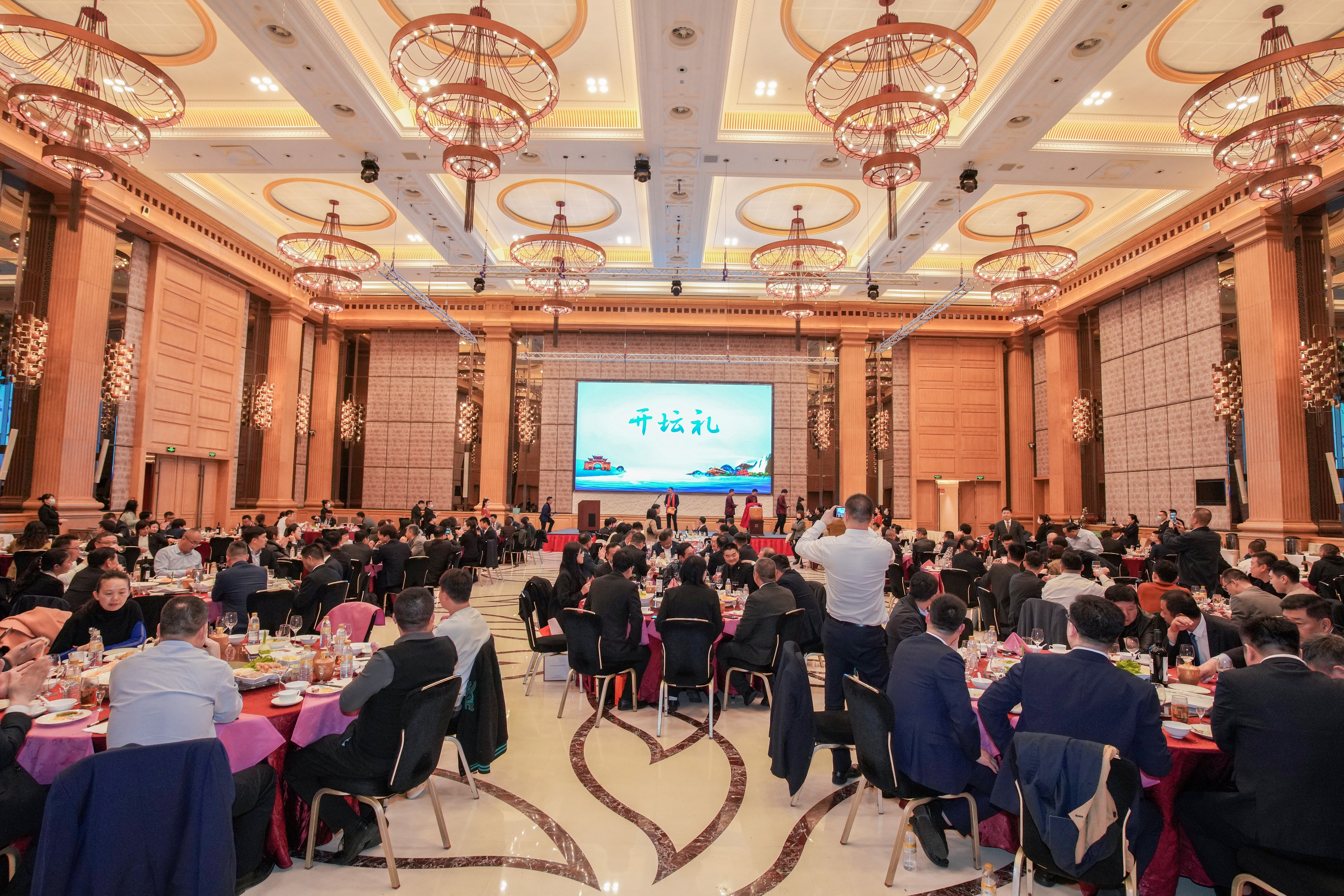 白金酒助力“2023河南旅游飯店行業高質量發展大會”圓滿成功