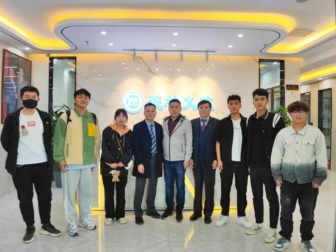 北京社会管理职业学院2022级康复辅具专业学生赴德林义肢型器（北京）有限公司进行跟岗学习