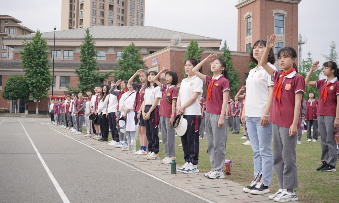 爱成都，迎大运——成都王府外国语学校第三届趣味运动会圆满举行