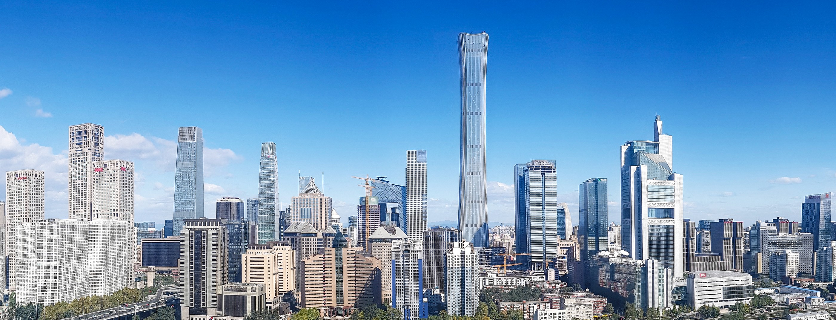 高仙清洁机器人齐聚北京CBD 推进楼宇智慧化建设