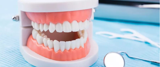 深圳口腔医院专家：第一次洗牙的注意事项