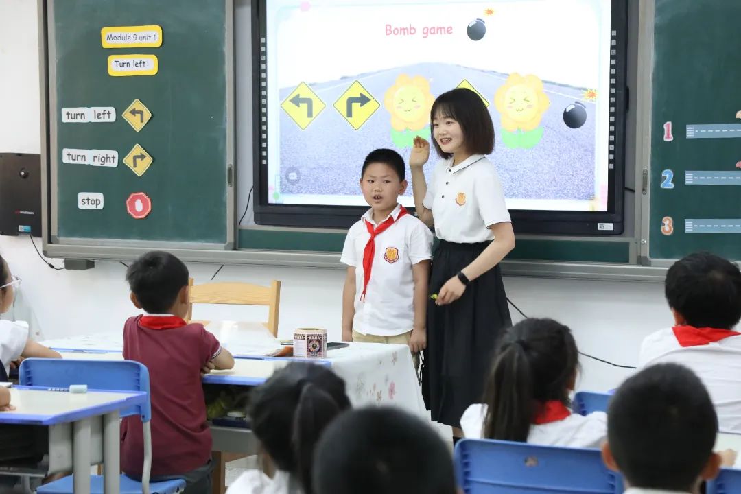 双向奔赴话成长，家校携手育未来——成都王府小学部家长开放日活动